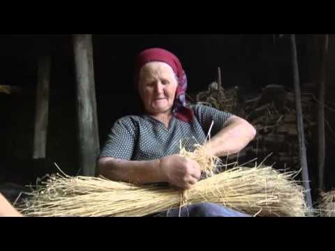 Традиционная обработка льна. Кадры из фильма 