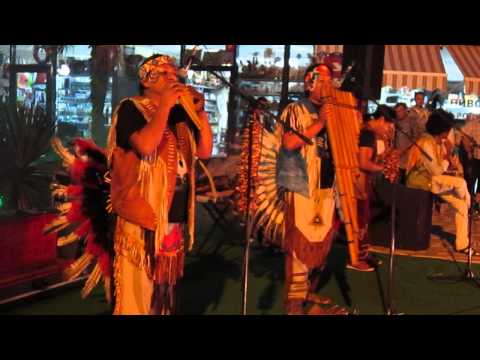 Перуанцы в Адлере, классная музыка