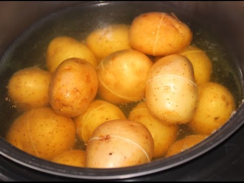 Картошка в мундире в мультиварке