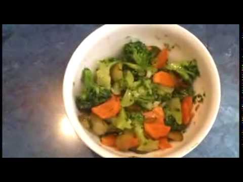 салат из брокколи с овощами