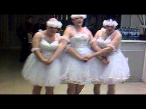 Танец "маленьких лебедей" на свадьбе