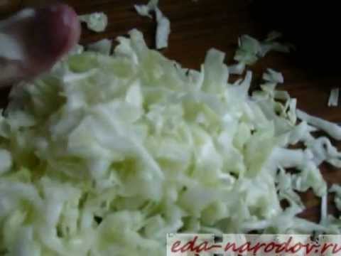 Салат из свежей капусты с луком