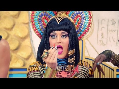 Katy Perry Evil Cleopatra in 