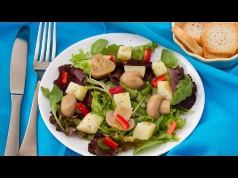 Постный салат из грибов и картофеля