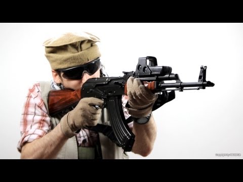 (Airsoft) GHK - AKM Custom with Eotech 552 (Gas vs. CO2)