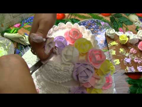 видеоурок: украшение торта розами