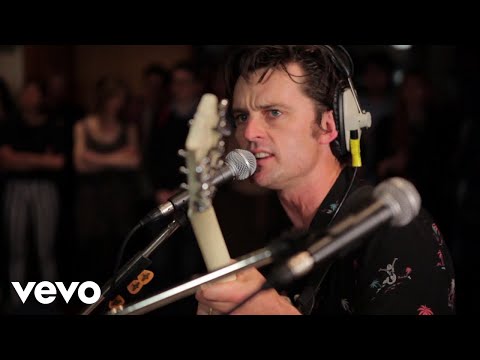 Franz Ferdinand - Love and Destroy (Right Notes, Right Words, Wrong Order)