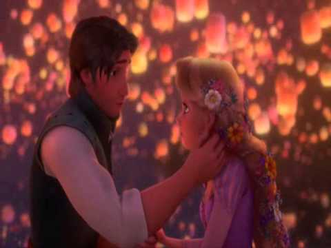 ((Rapunzel and Flynn)) Рапунцель- небо дарит тепло:)))
