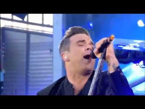 Robbie Williams- Let me entertain you- Progress Live
