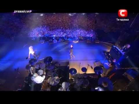 Adam Lambert with QUEEN - Bohemian Rhapsody (Kiev)