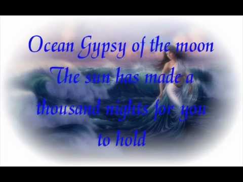 Blackmore's Night - Ocean Gypsy Lyrics