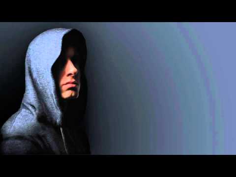 Lloyd Banks ft. Akon & Eminem - Celebrity [HQ & Lyrics]
