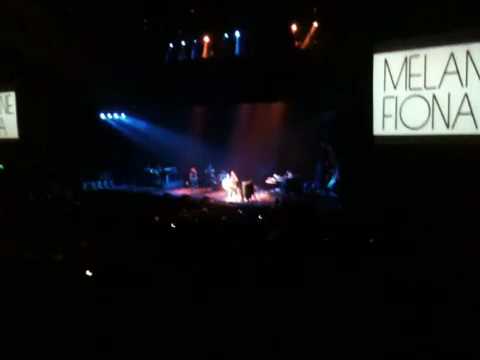 Melanie Fiona- Teach Him (acoustic version)